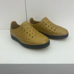 People shoes ACE kids